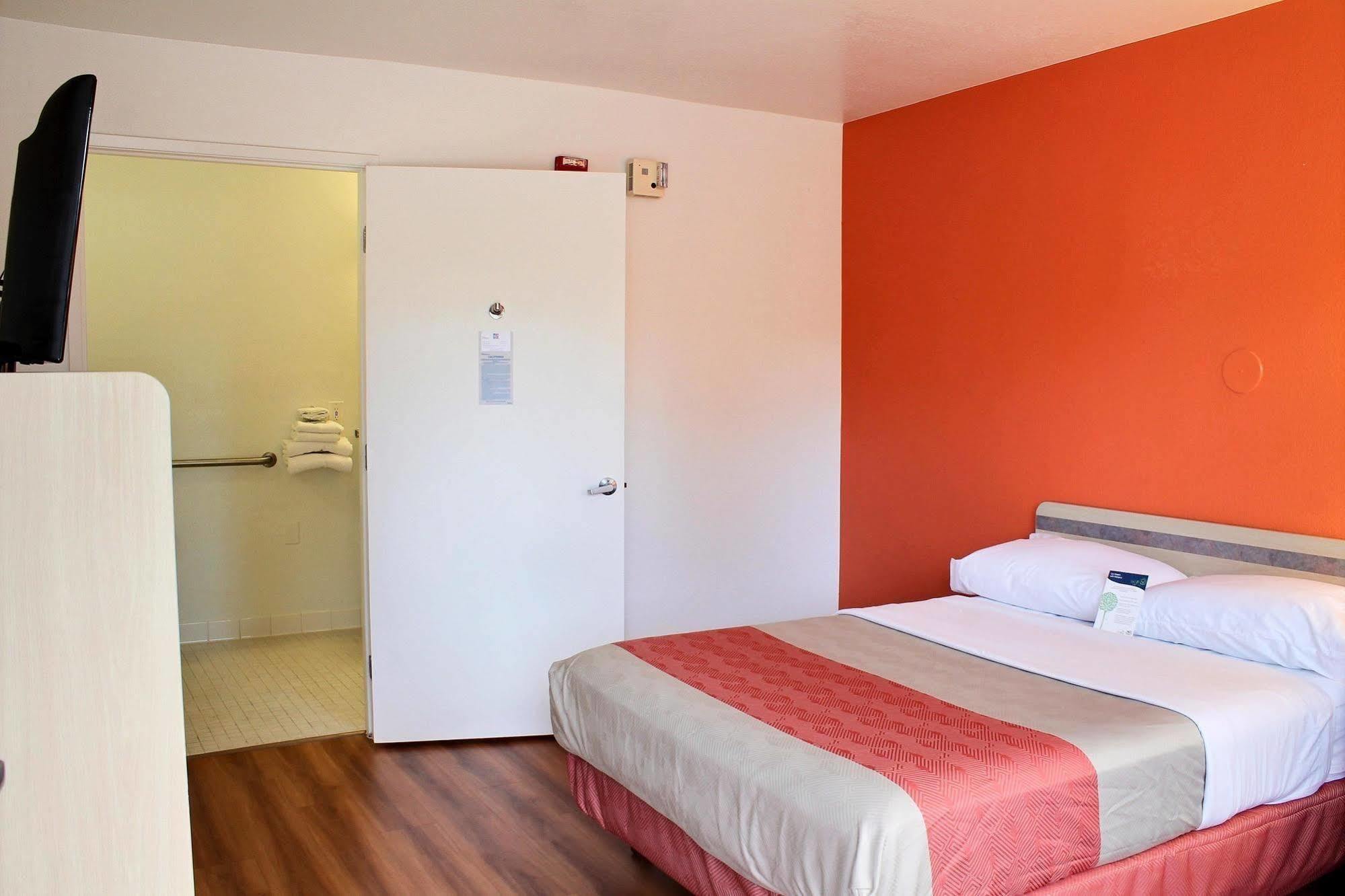 Hotel 6-san Luis Obispo, Ca - North 2*